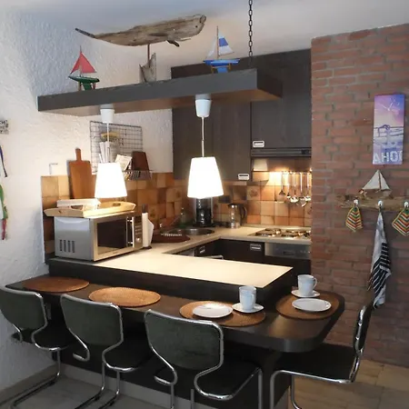 Apartament 1964 In Tossens